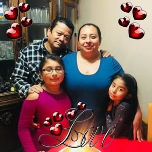 Meet your Posher, Claudia